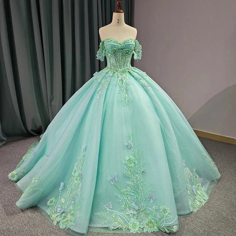 Exquisite Princess Ball Gown Cap sleeve Quinceanera Dresses with 3D Appliques