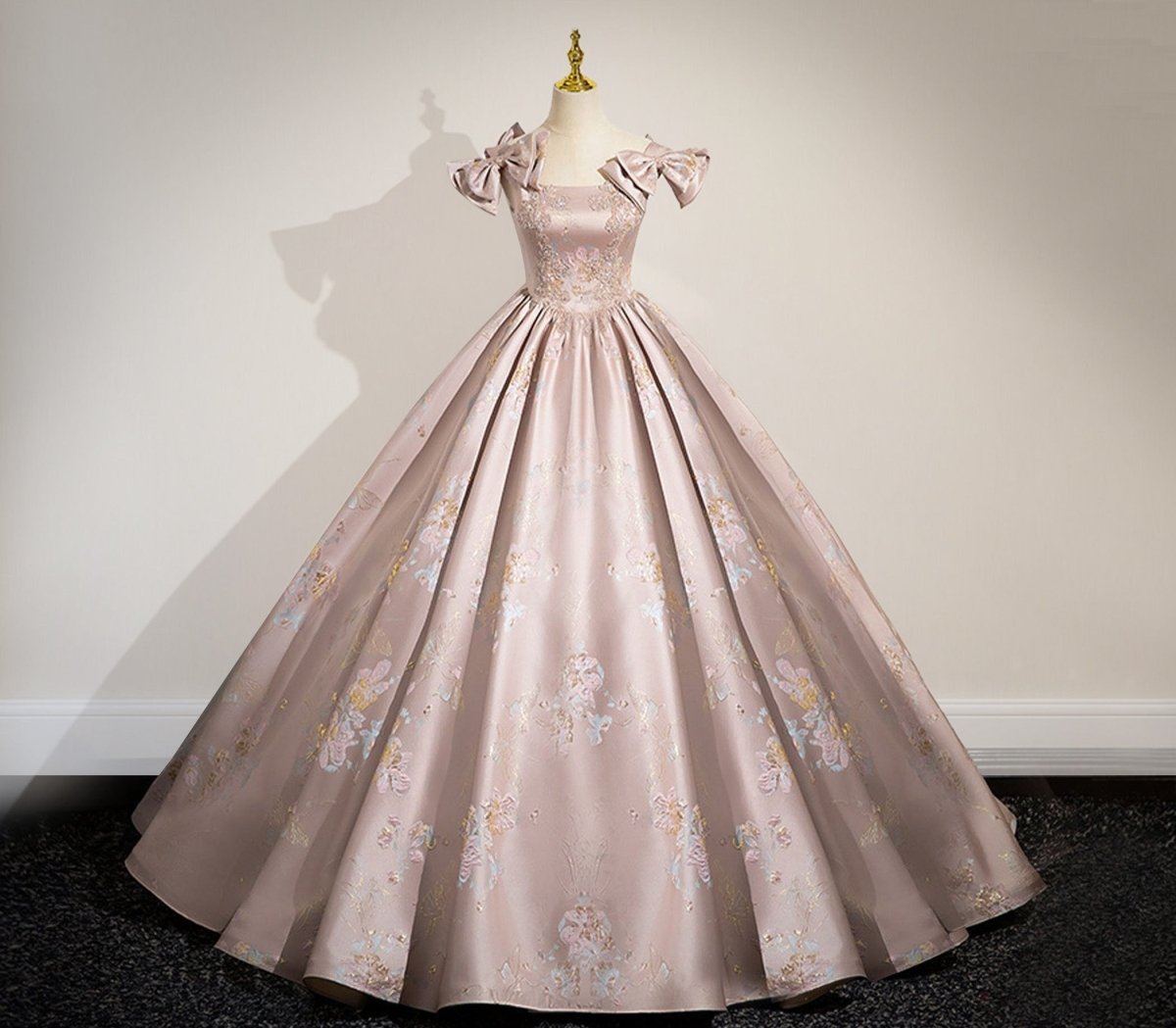 Elegant Ball Gown Pink Beaded Floral Appliques Quinceanera Dress - KissProm