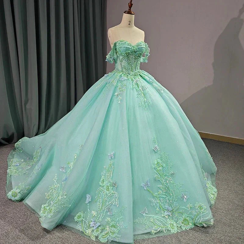 Exquisite Princess Ball Gown Cap sleeve Quinceanera Dresses with 3D Appliques