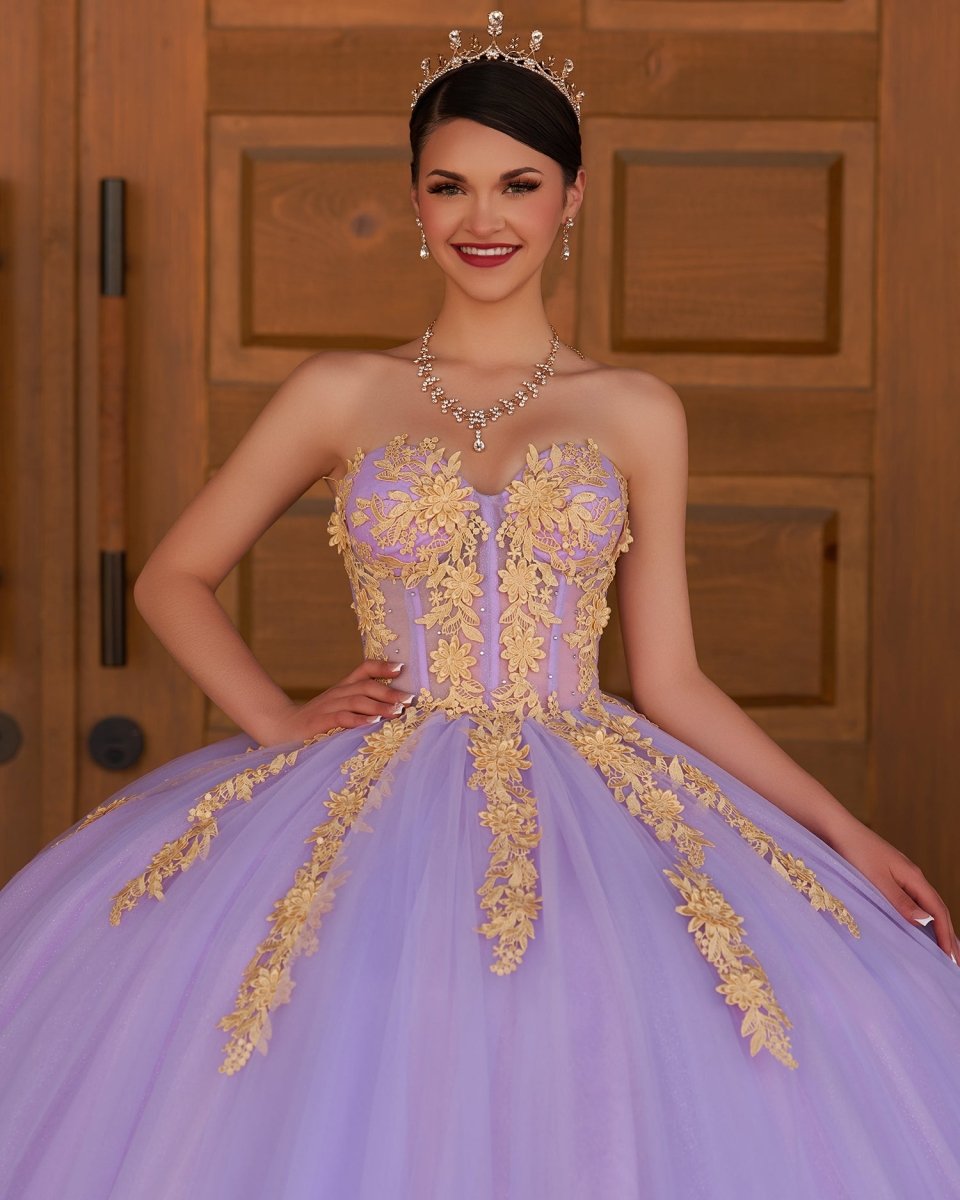 Lilac Sweetheart Sleeveless Quinceanera Dresses with Appliques
